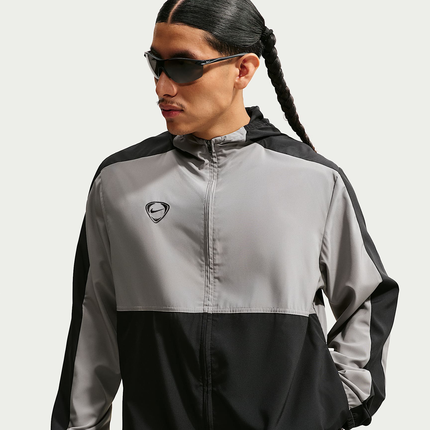 Nike Strike Men's Dri-FIT Football Woven Tracksuit Jacket. Nike IL